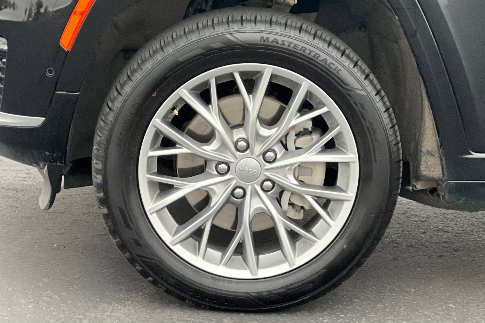 Used 2024 Jeep Grand Cherokee L Summit image 30