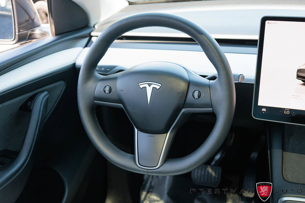 Used 2024 Tesla Model Y Long Range AWD/4WD image 34