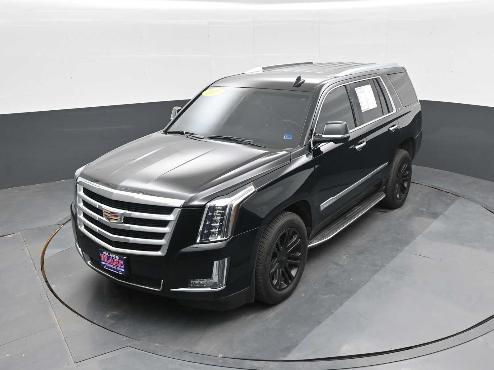 Used 2018 Cadillac Escalade 4WD image 23