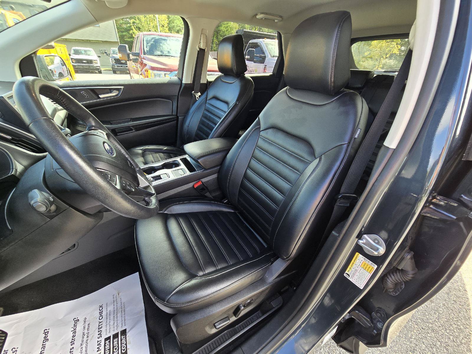 Used 2023 Ford Edge SEL AWD/4WD image 11