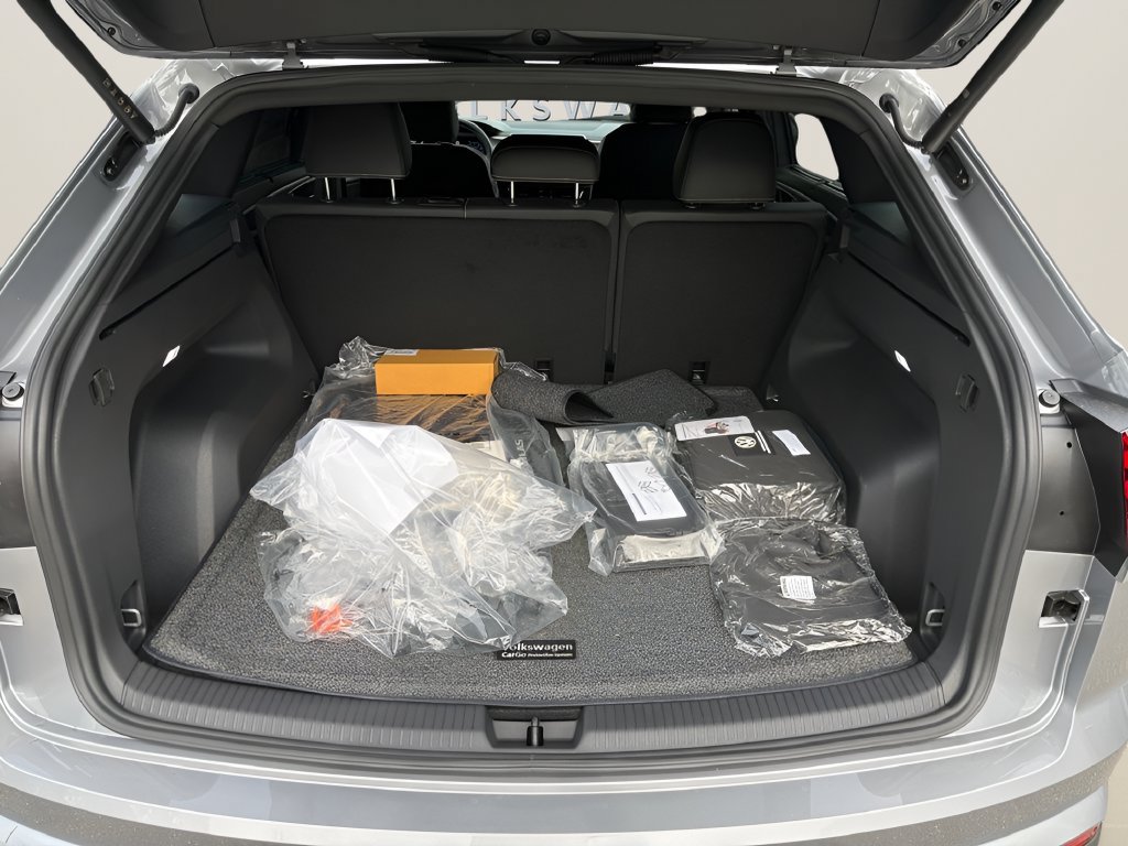 New 2026 Volkswagen Atlas Cross Sport SE AWD/4WD image 21