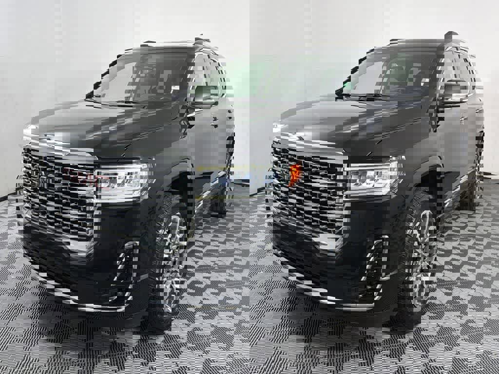 Certified 2022 GMC Acadia Denali w/ Denali Ultimate Package image 4