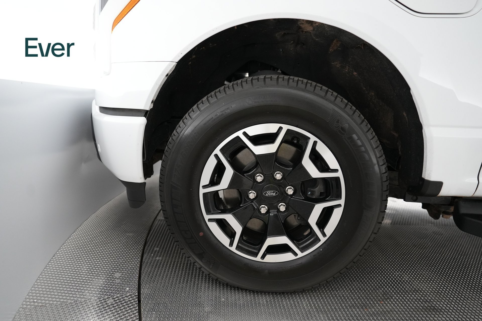 Used 2023 Ford F150 Lightning XLT AWD/4WD image 13