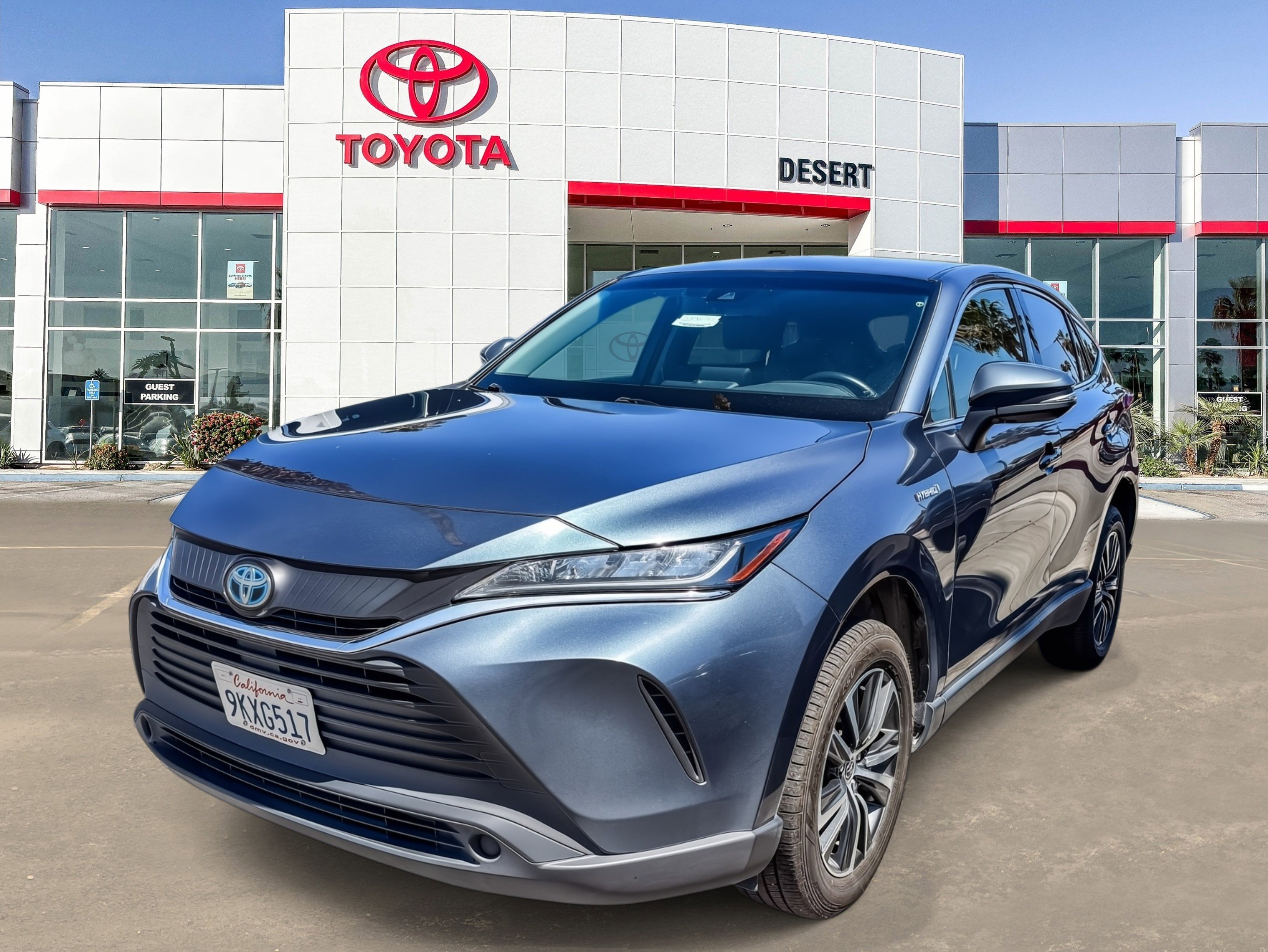 Used 2021 Toyota Venza LE AWD/4WD image 3