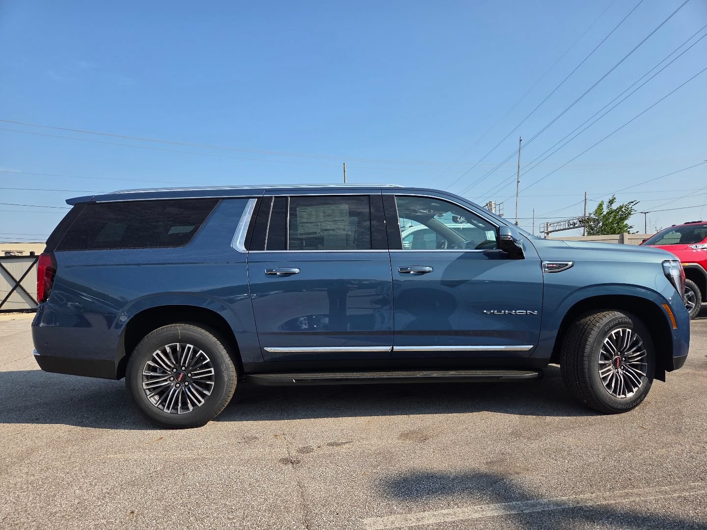 New 2026 GMC Yukon XL Elevation w/ Elevation Premium Package AWD/4WD image 21