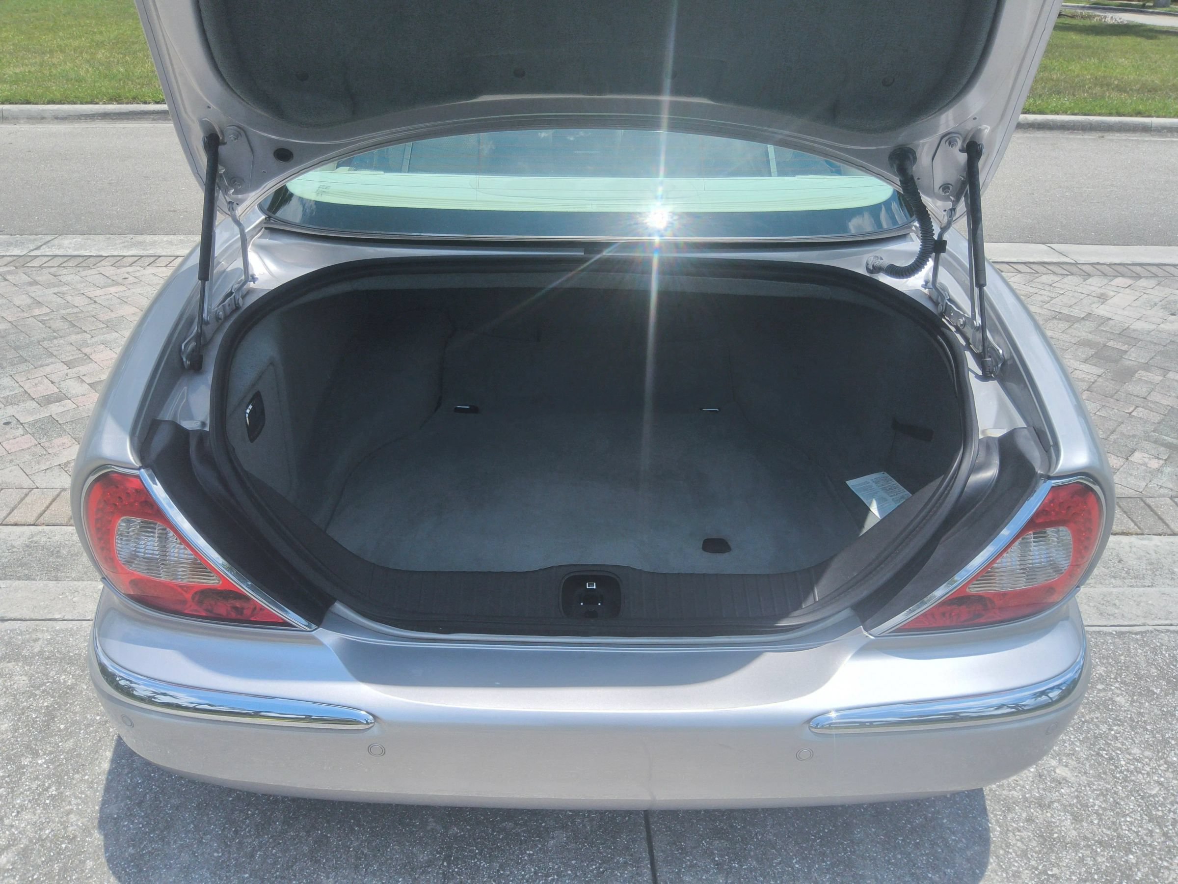 Used 2006 Jaguar XJ Vanden Plas RWD image 51