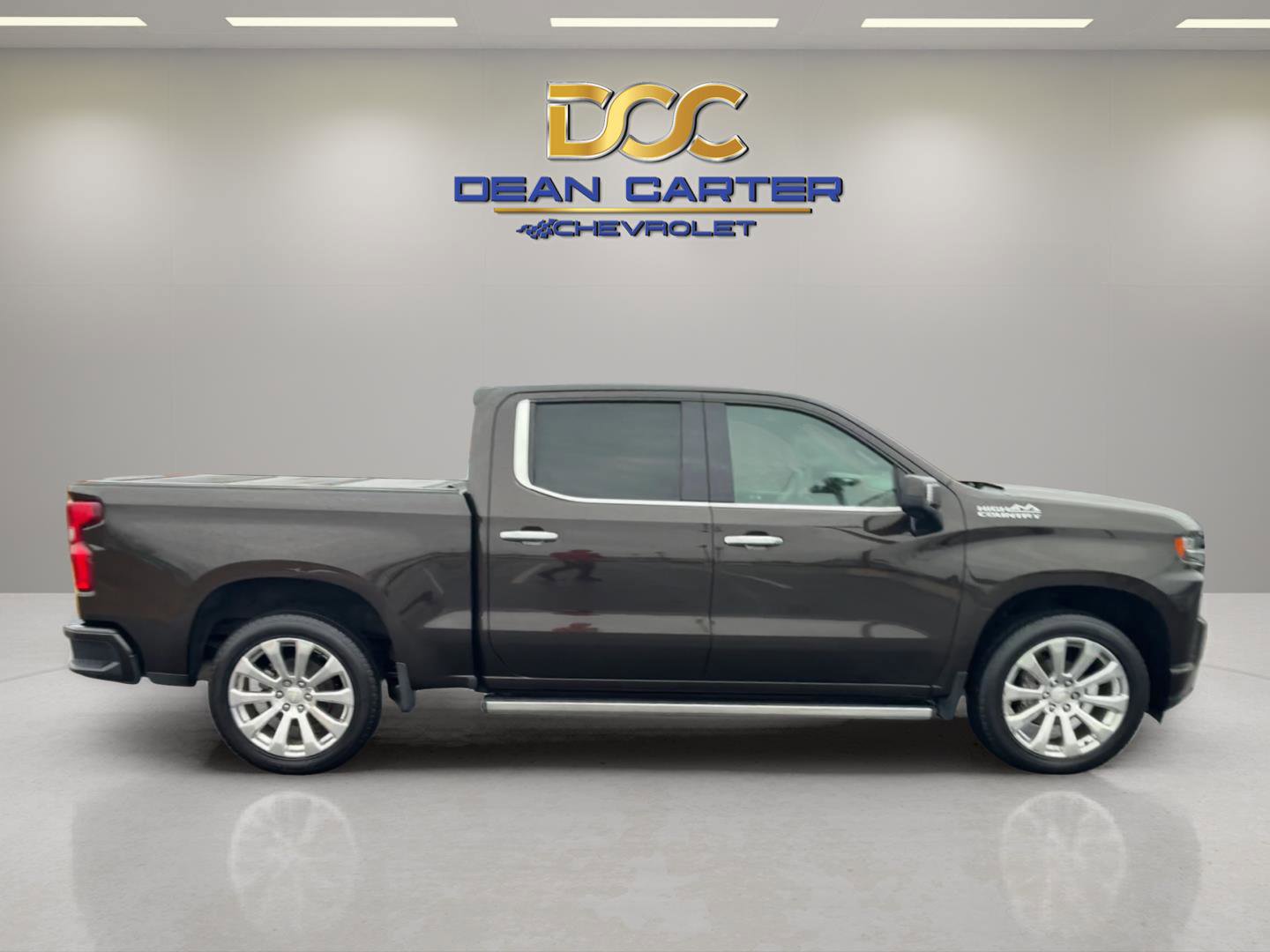 Used 2019 Chevrolet Silverado 1500 High Country w/ Trailer Camera Package image 6