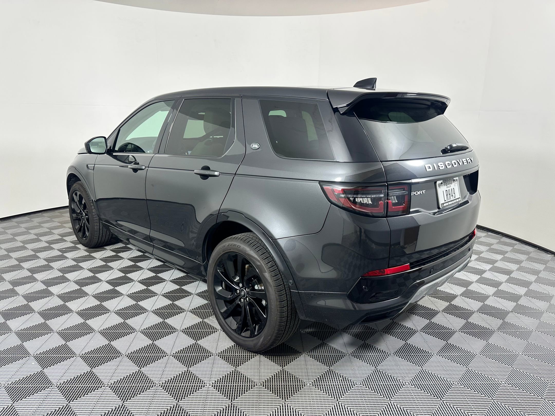 Used 2025 Land Rover Discovery Sport S AWD/4WD image 3