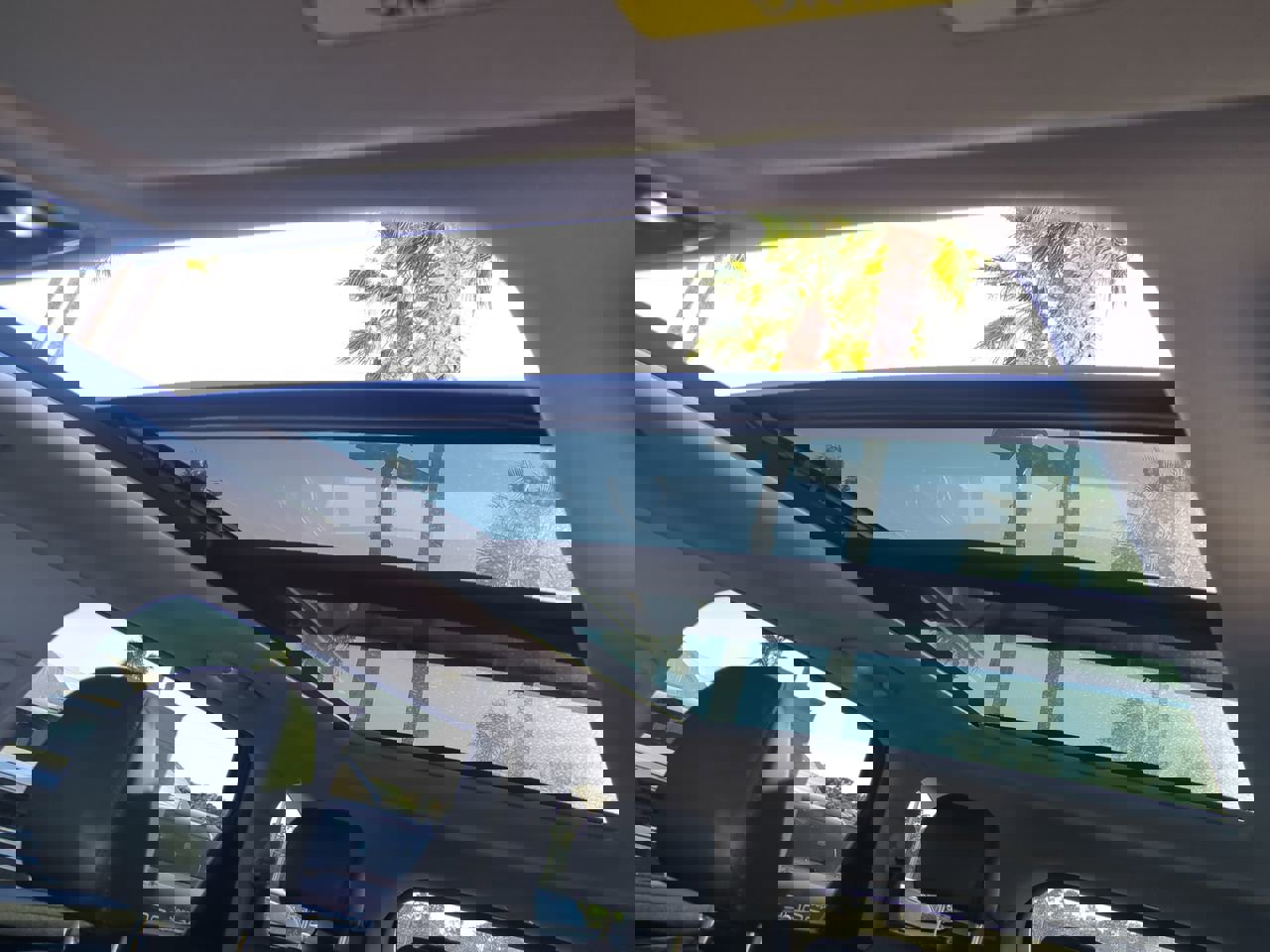 Used 2024 Kia Sorento S w/ Panoramic Sunroof Package image 19