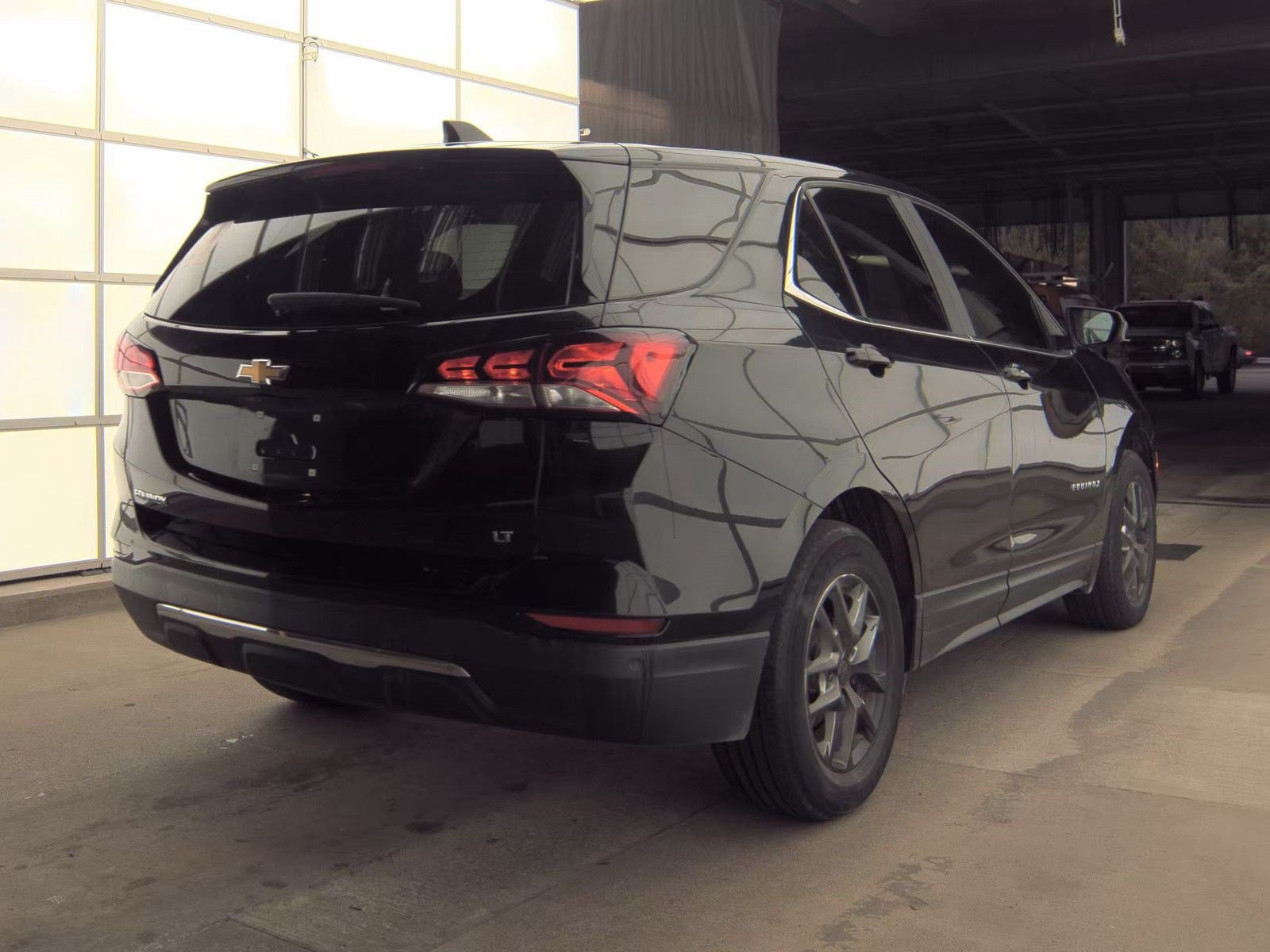 Used 2022 Chevrolet Equinox LT FWD image 4