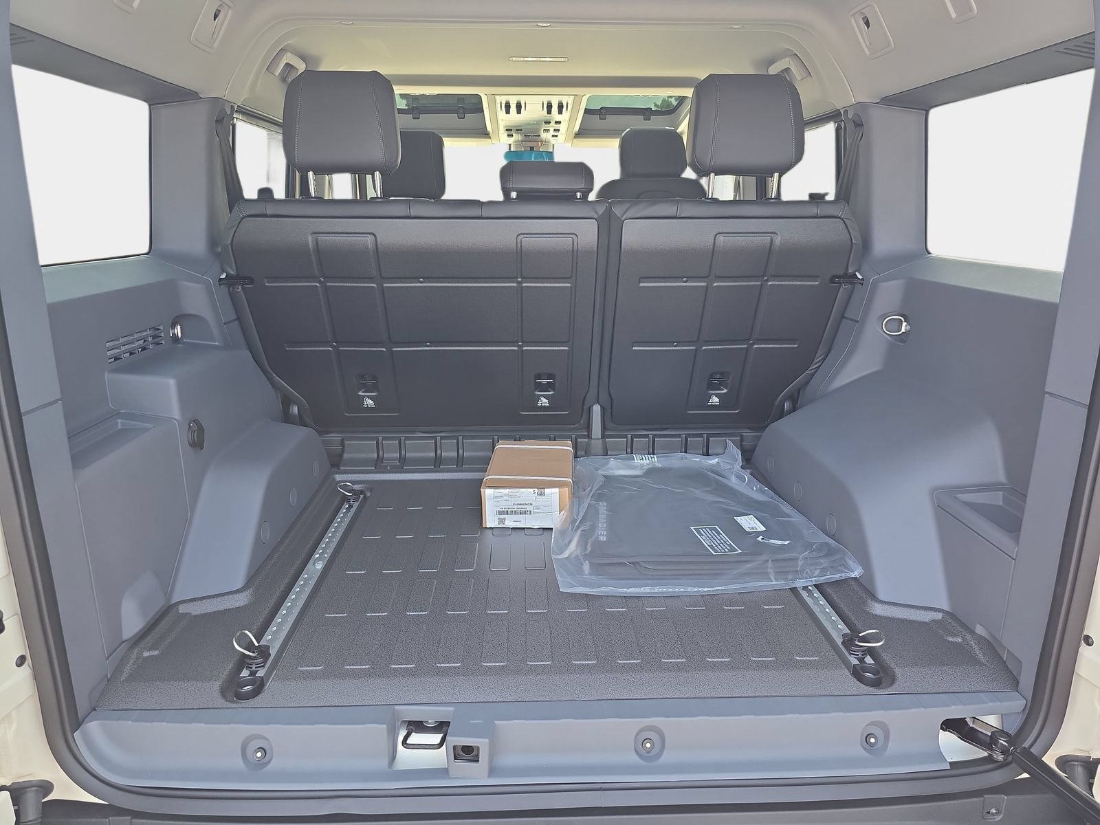 New 2026 INEOS Grenadier Station Wagon AWD/4WD image 11