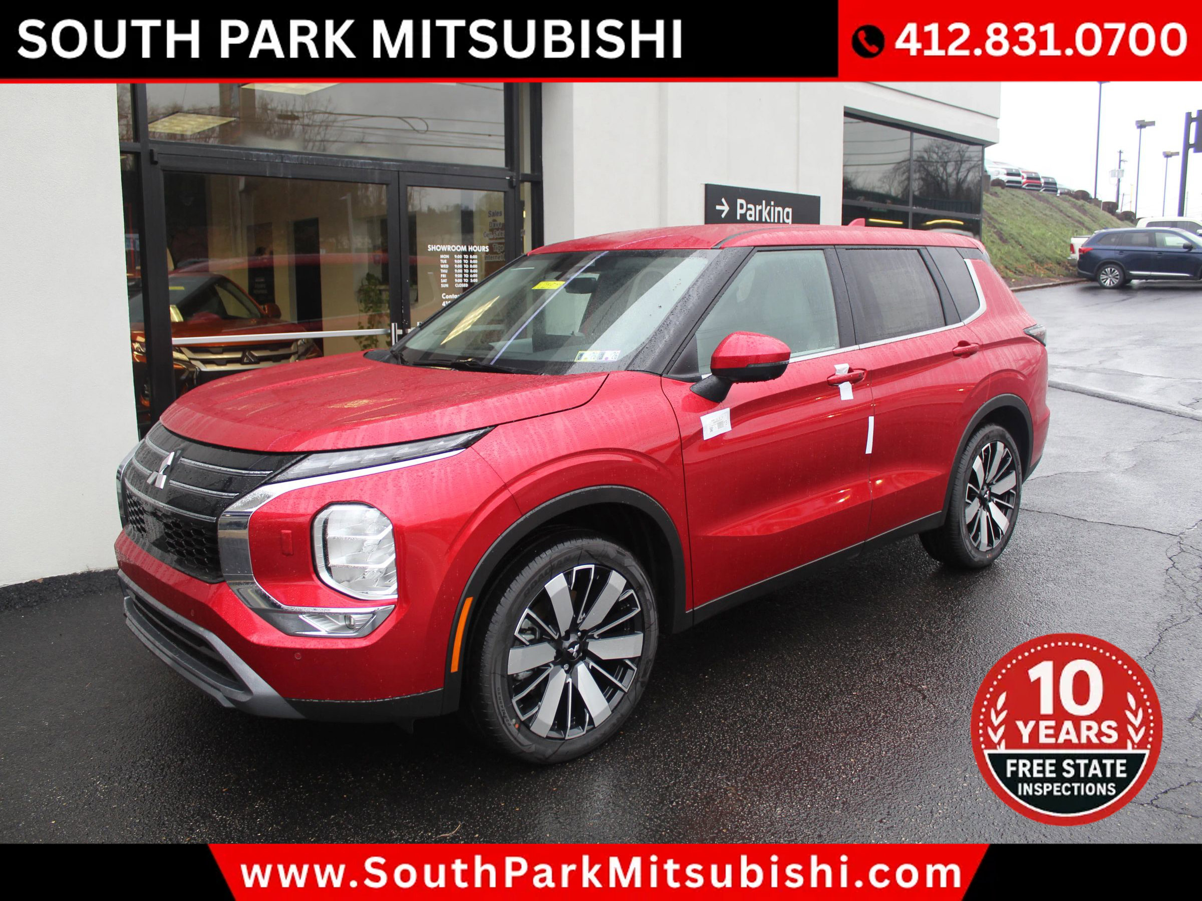 New 2025 Mitsubishi Outlander SE image 3