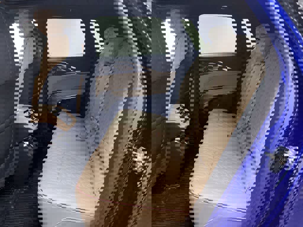 Certified 2025 Cadillac Lyriq Sport w/ Nappa Leather Package image 17