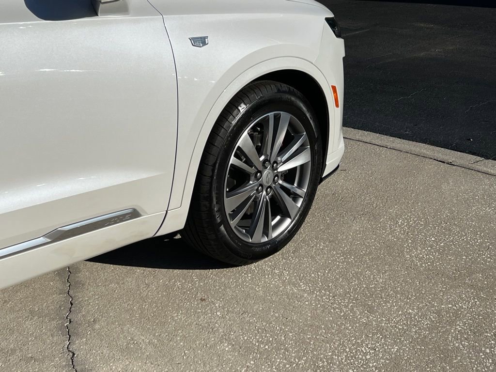 Used 2022 Cadillac XT6 Premium Luxury image 32