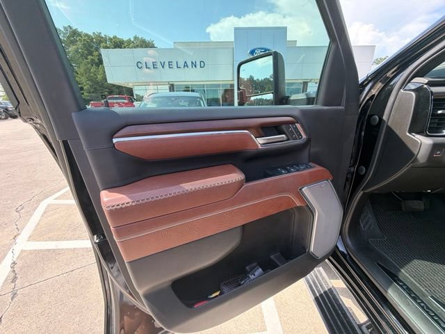 Used 2024 GMC Sierra 2500 Denali Ultimate w/ Max Trailering Package AWD/4WD image 8