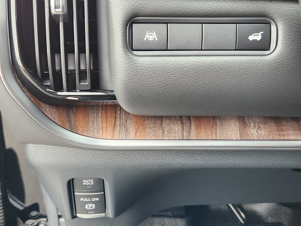 Used 2025 Nissan Armada Platinum AWD/4WD image 21