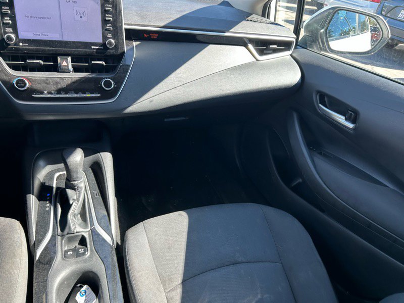 Used 2021 Toyota Corolla LE image 12