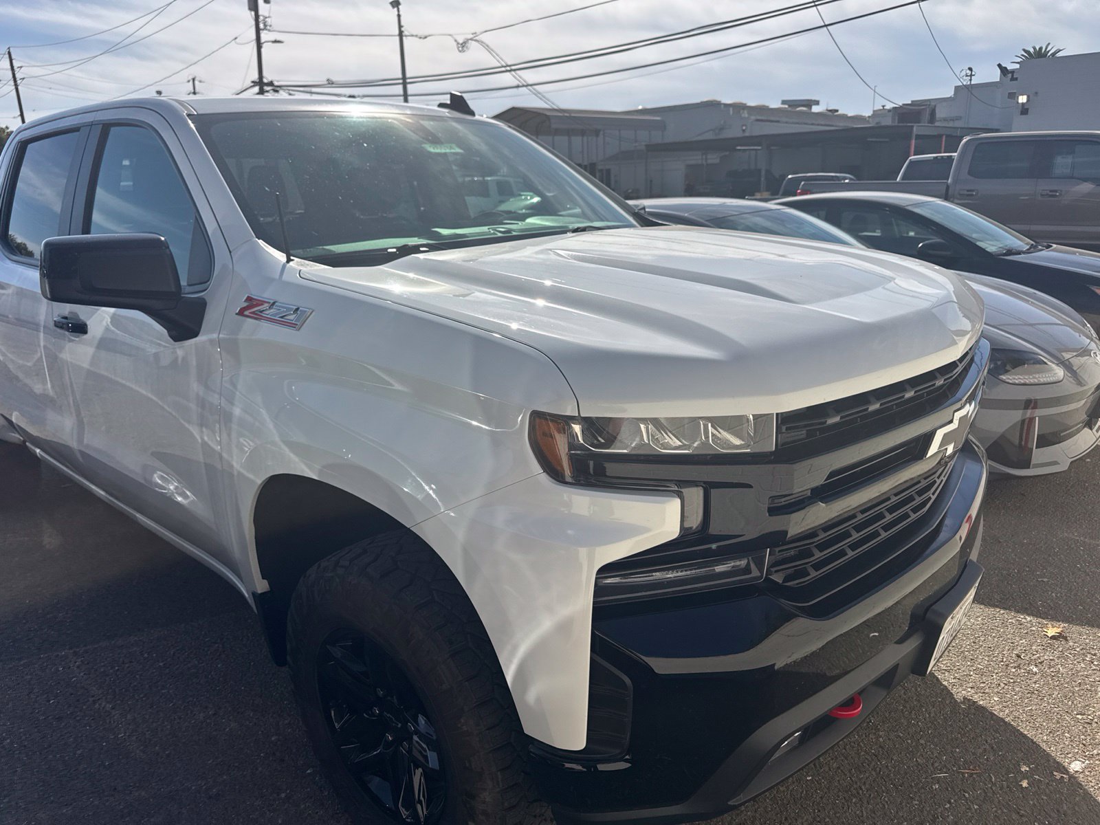 Used 2021 Chevrolet Silverado 1500 LT Trail Boss w/ LPO, Dark Essentials Package AWD/4WD image 4