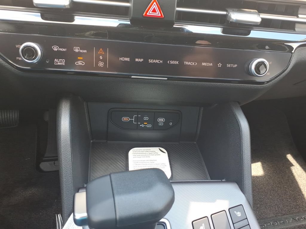 New 2026 Kia Sportage EX FWD image 17