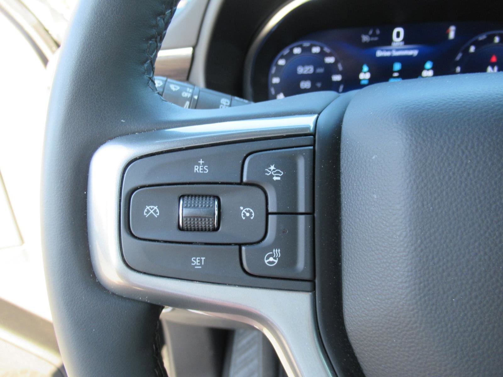 Used 2024 Chevrolet Tahoe Z71 w/ Luxury Package image 22