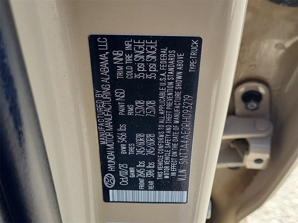 Used 2024 Hyundai Santa Cruz SE image 25