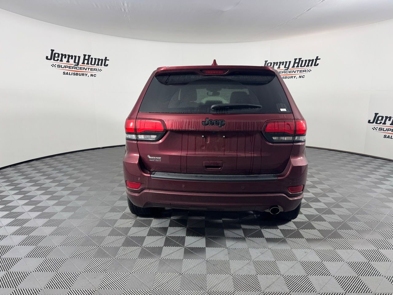 Used 2022 Jeep Grand Cherokee Laredo X image 9