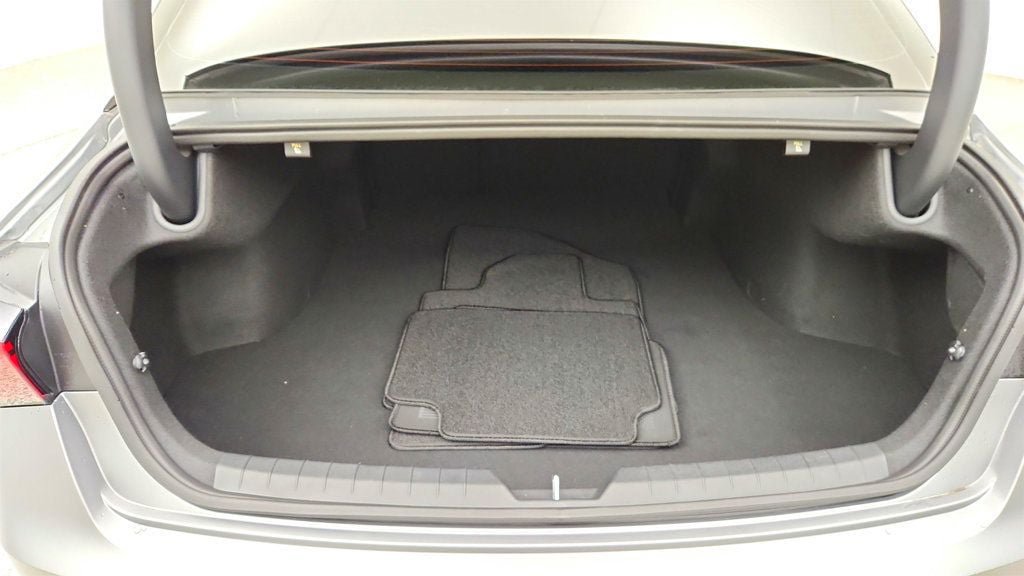 Used 2025 Kia K5 GT FWD image 21