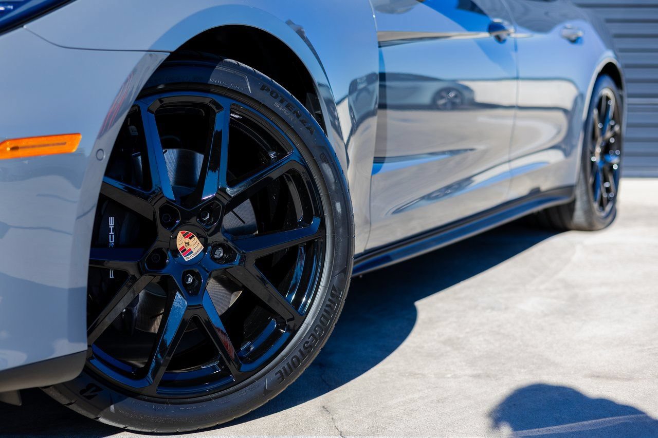 Used 2026 Porsche Panamera RWD image 12