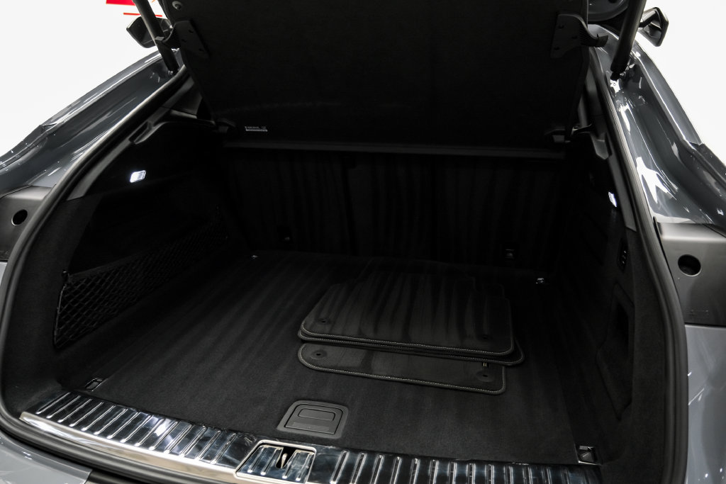 Used 2023 Porsche Cayenne Turbo GT AWD/4WD image 55