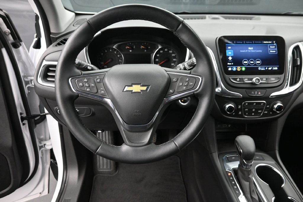 Used 2024 Chevrolet Equinox LT AWD/4WD image 16