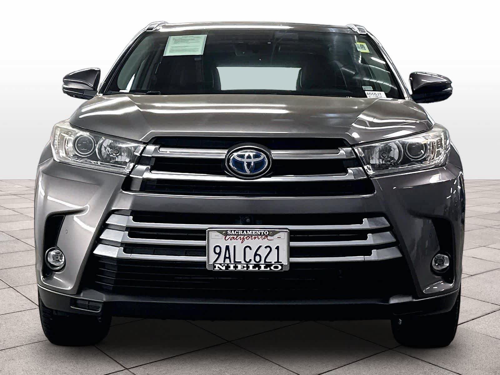 Used 2019 Toyota Highlander Limited Platinum AWD/4WD image 3