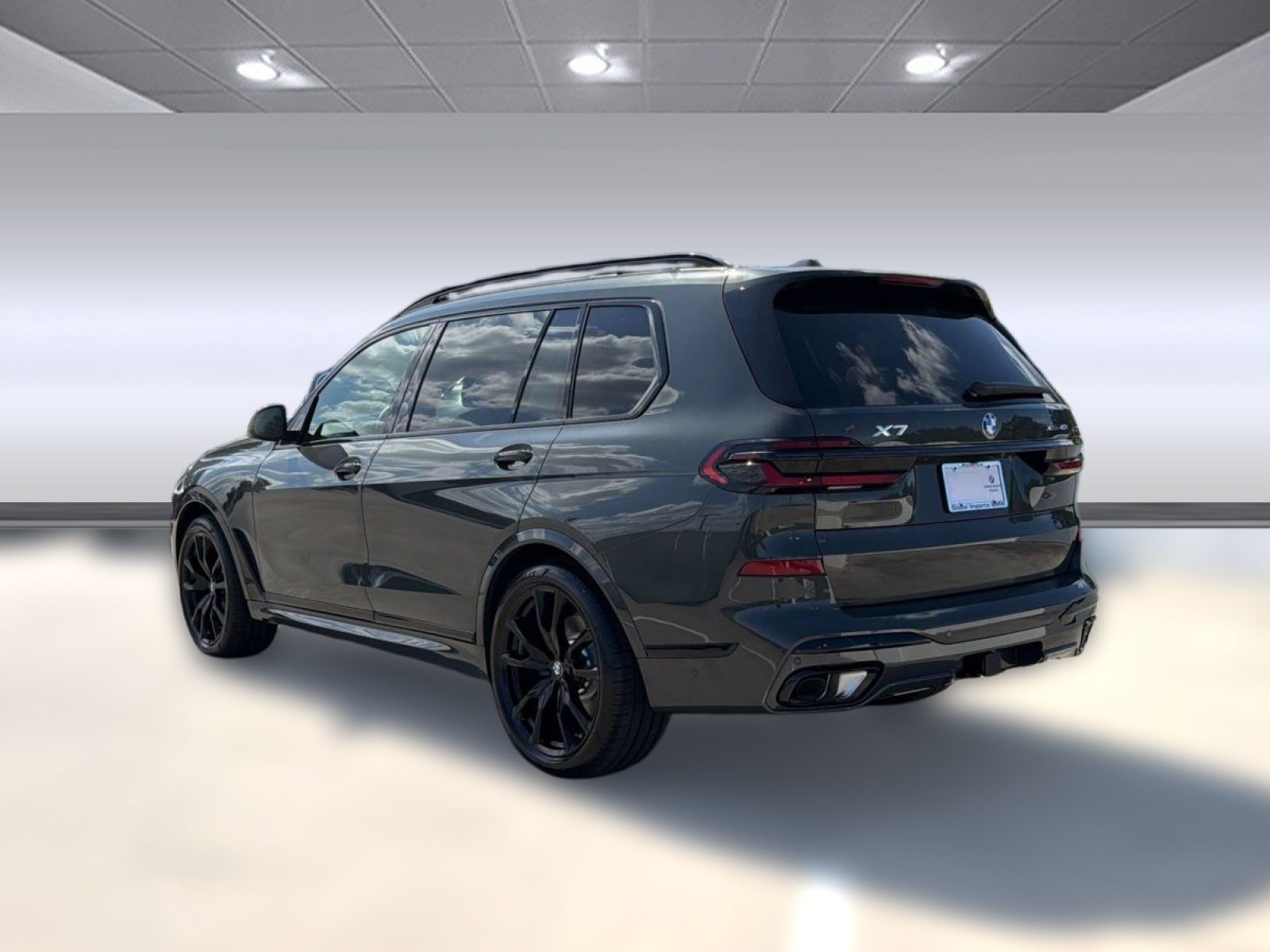 New 2027 BMW X7 xDrive40i w/ M Sport Package AWD/4WD image 3