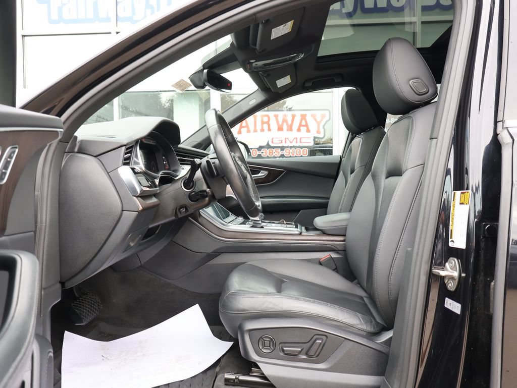 Used 2021 Audi Q7 3.0T Premium Plus w/ Executive Package AWD/4WD image 12