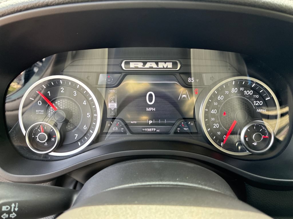 Used 2026 RAM 1500 Laramie AWD/4WD image 25
