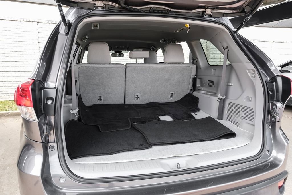 Used 2019 Toyota Highlander LE FWD image 53