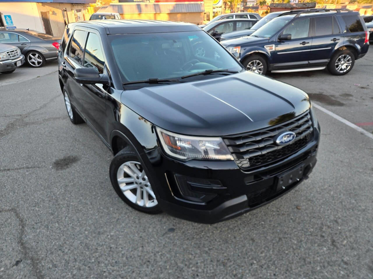 Used 2016 Ford Explorer 4WD Police Interceptor image 3
