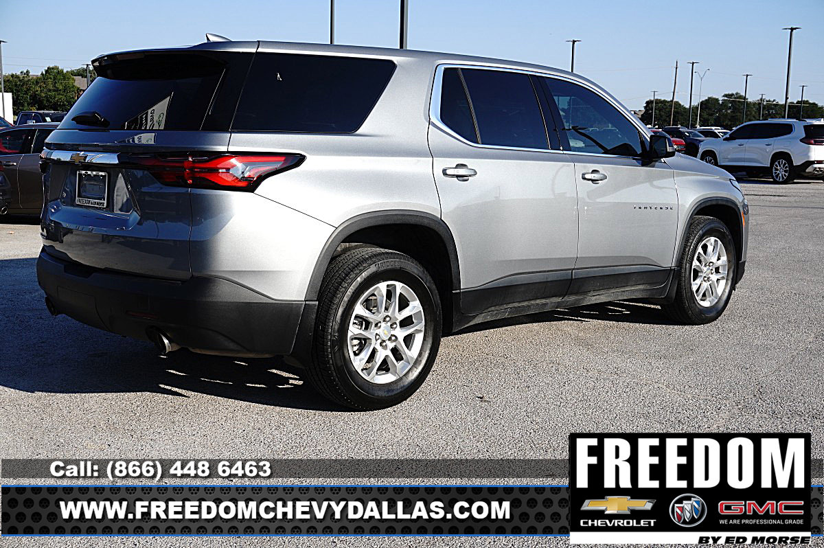 Used 2023 Chevrolet Traverse LS FWD image 39