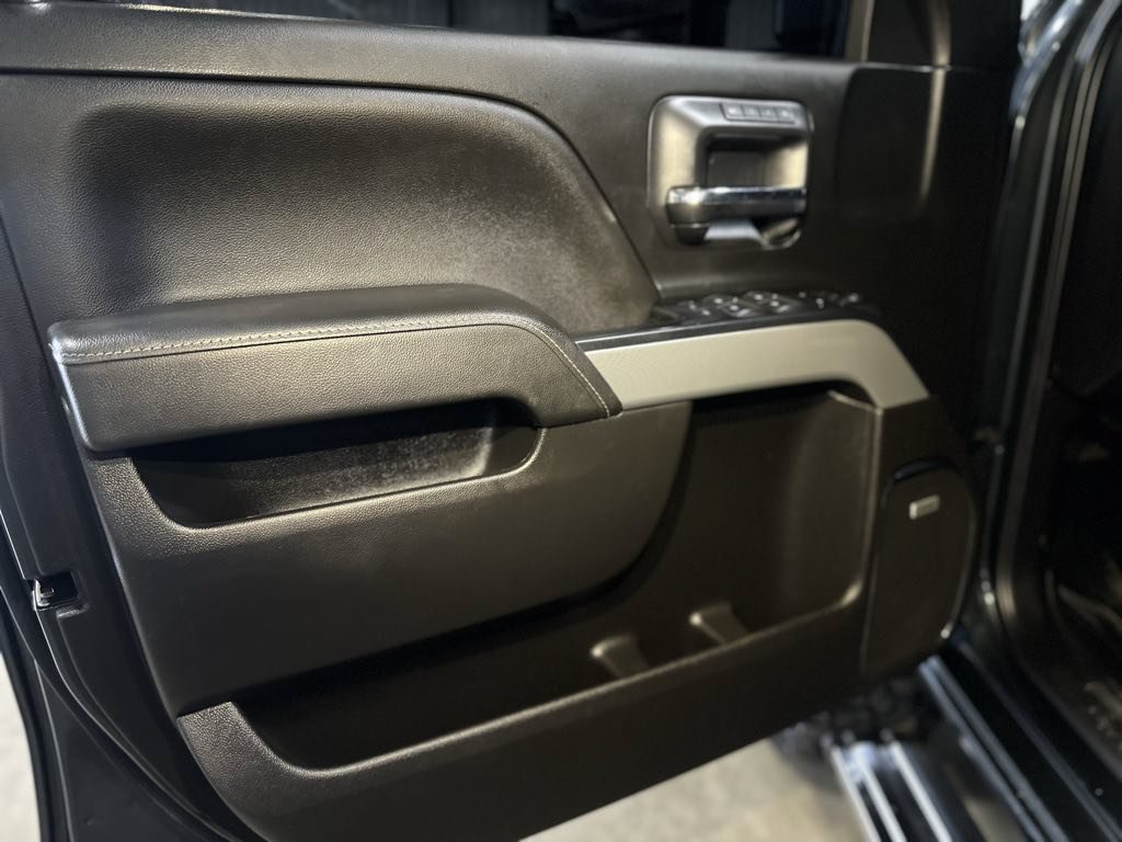 Used 2018 Chevrolet Silverado 2500 LTZ w/ Duramax Plus Package AWD/4WD image 27