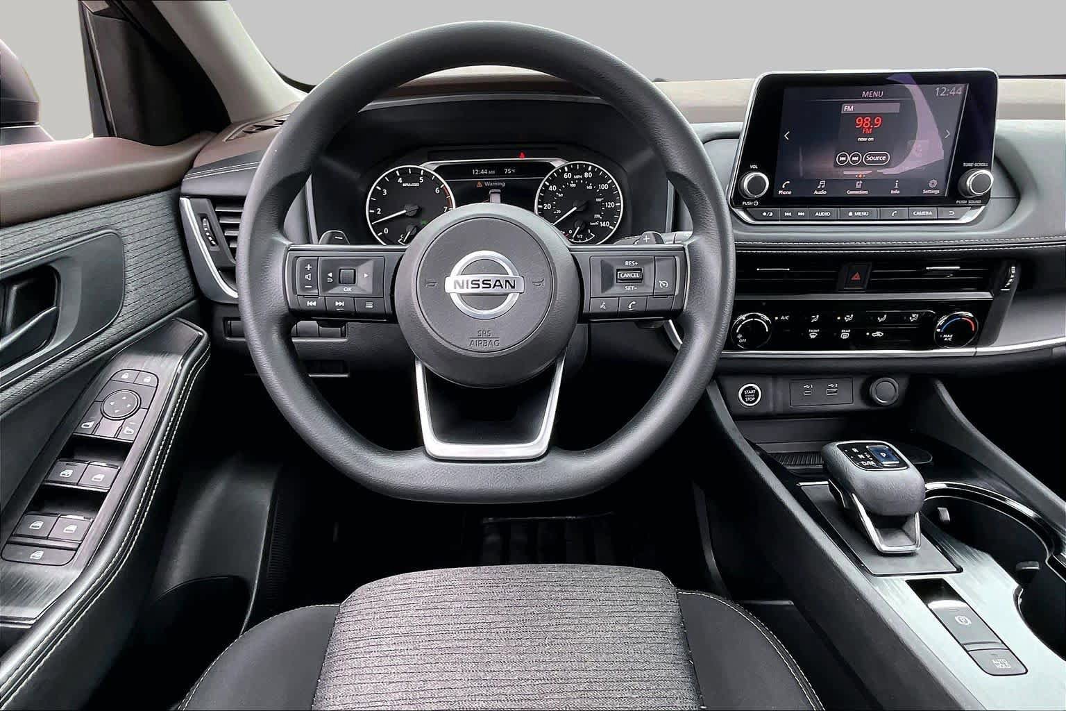 Used 2021 Nissan Rogue S FWD image 6