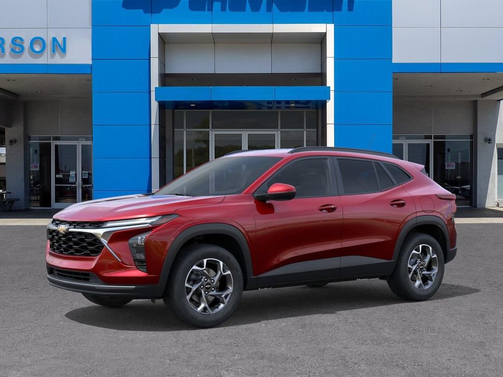 New 2026 Chevrolet Trax LT w/ Driver Confidence Package FWD image 2