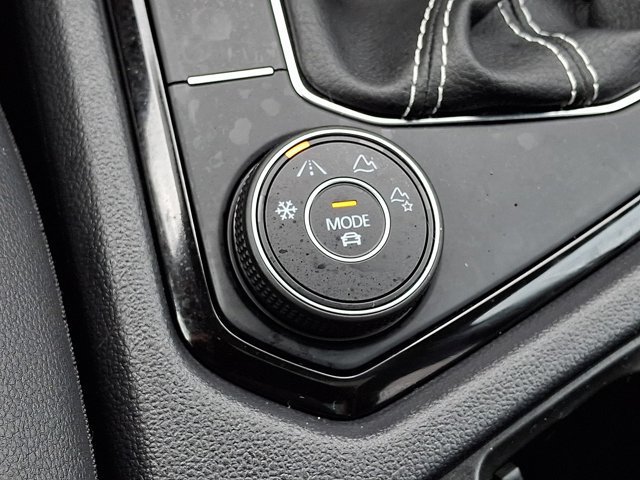 Certified 2023 Volkswagen Taos SE AWD/4WD image 30