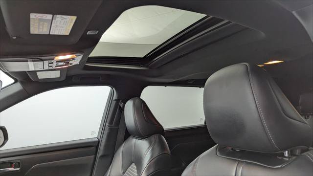 Used 2023 Toyota Highlander XSE FWD image 31