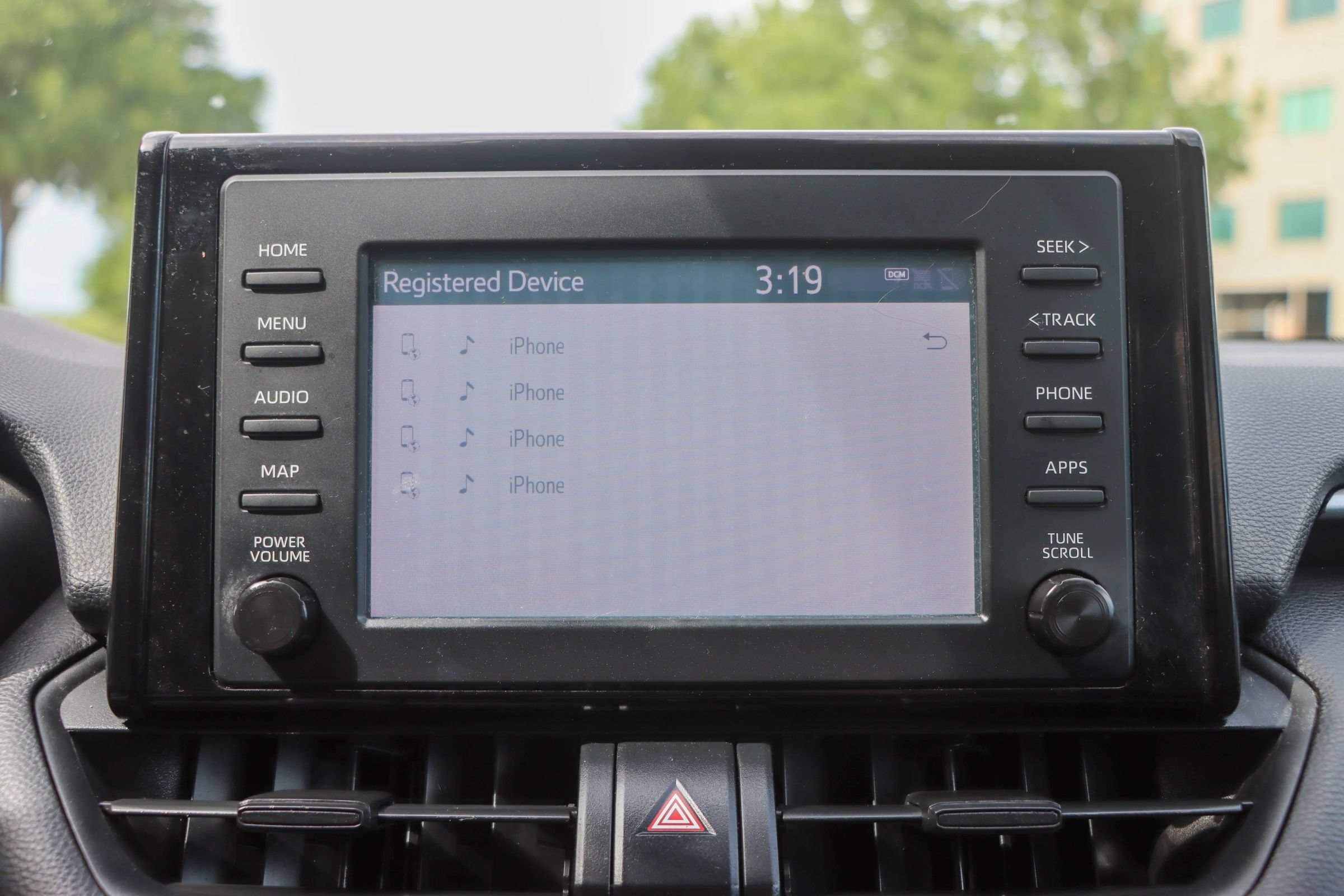 Used 2019 Toyota RAV4 LE FWD image 32