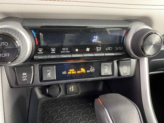 Used 2025 Toyota RAV4 XLE Premium w/ Weather Package AWD/4WD image 23