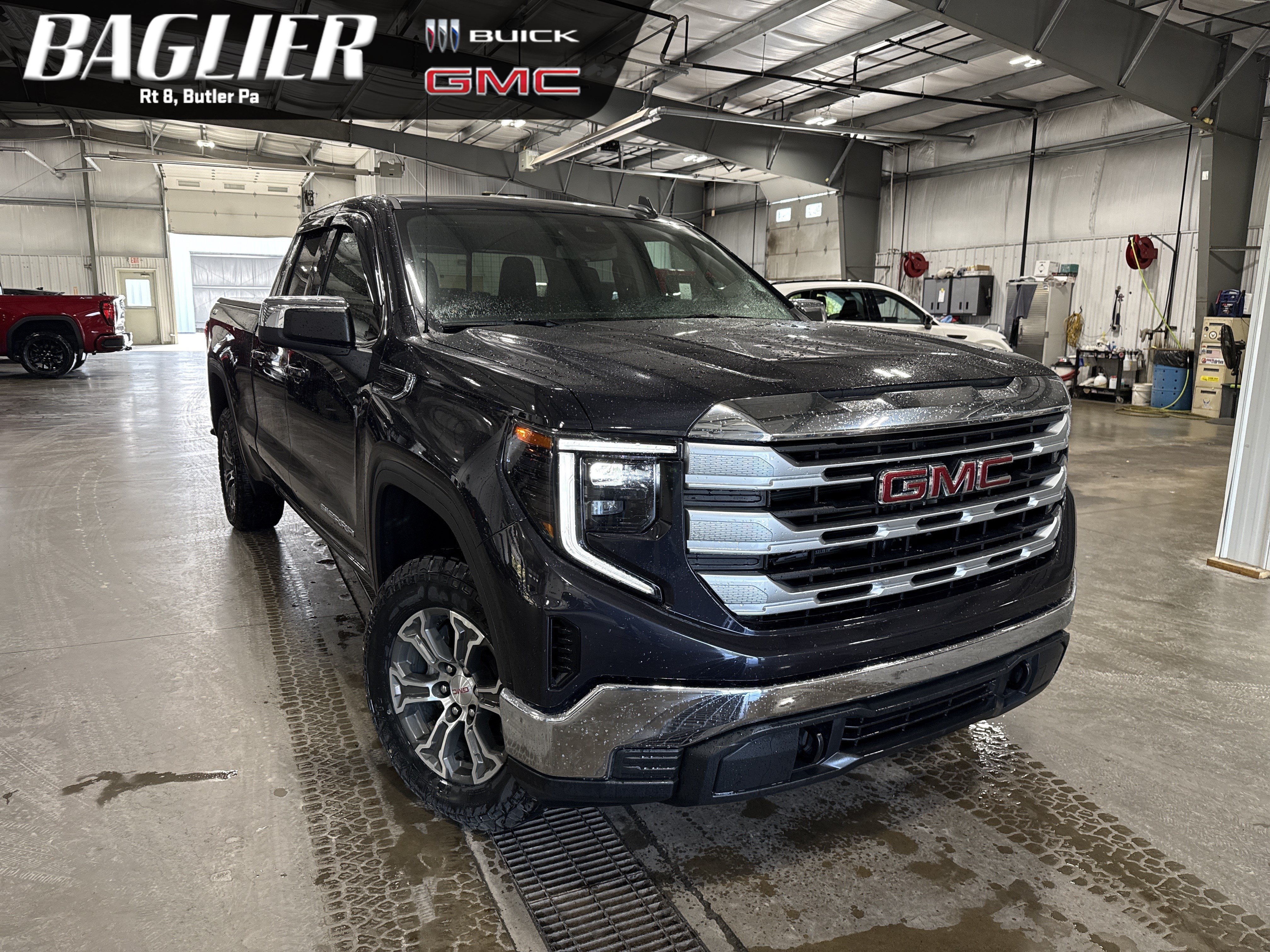 Used 2024 GMC Sierra 1500 SLE w/ Preferred Package