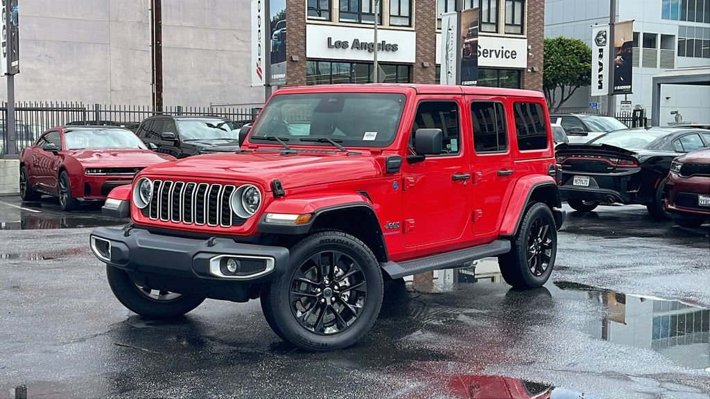 Used 2025 Jeep Wrangler Unlimited Sahara AWD/4WD image 33