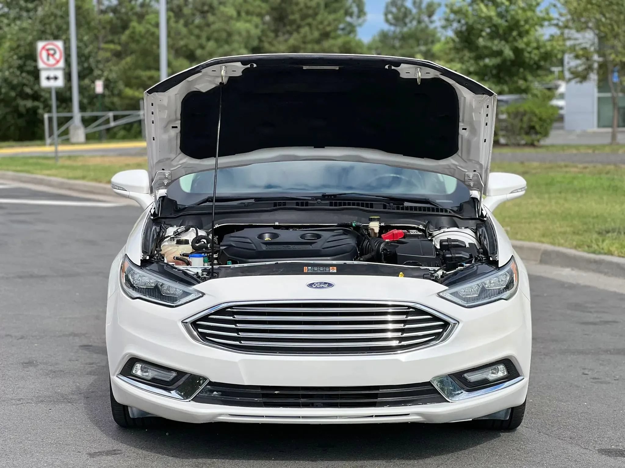 Used 2017 Ford Fusion Titanium AWD/4WD image 39