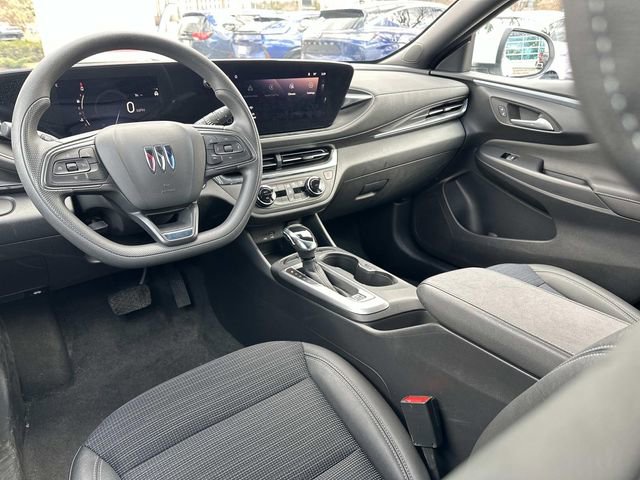 Used 2025 Buick Envista Preferred image 15