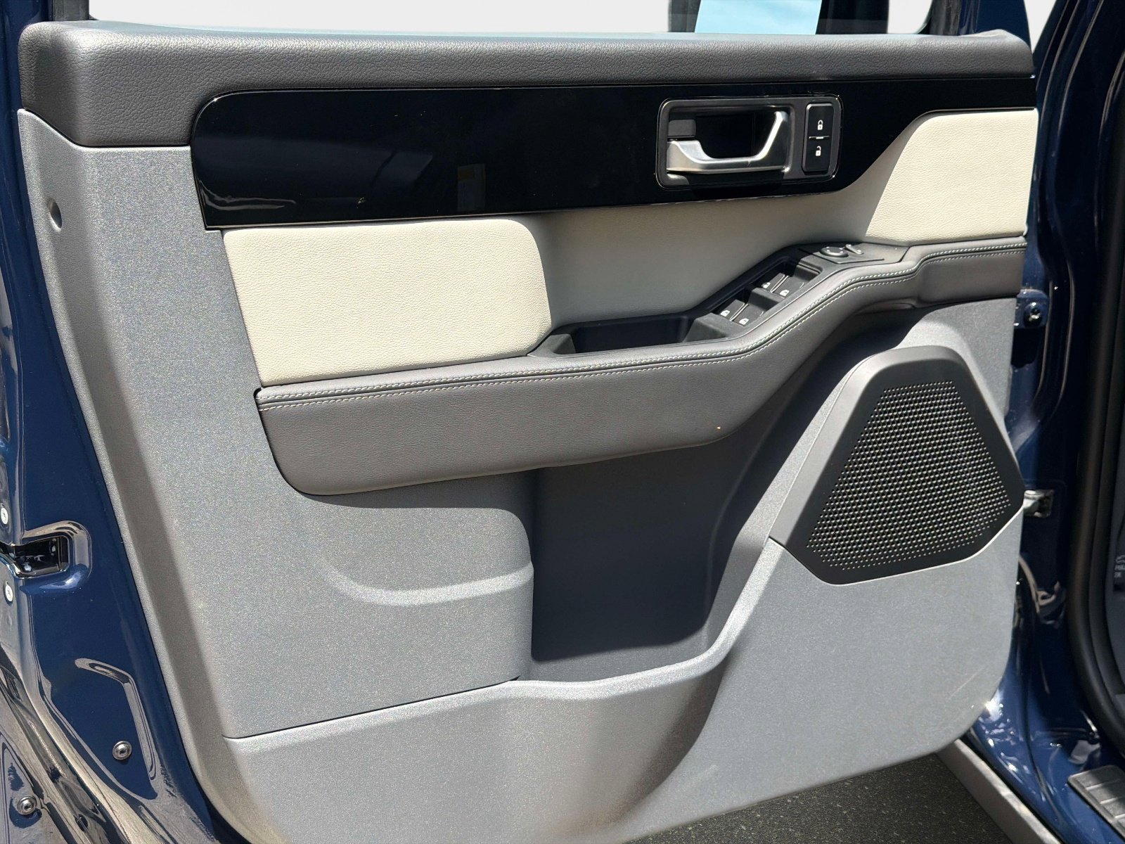 New 2025 INEOS Grenadier AWD/4WD image 13