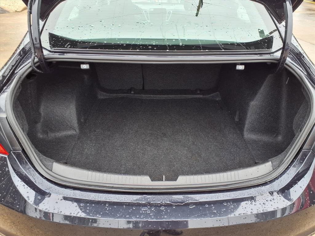 Used 2023 Chevrolet Malibu LT image 29